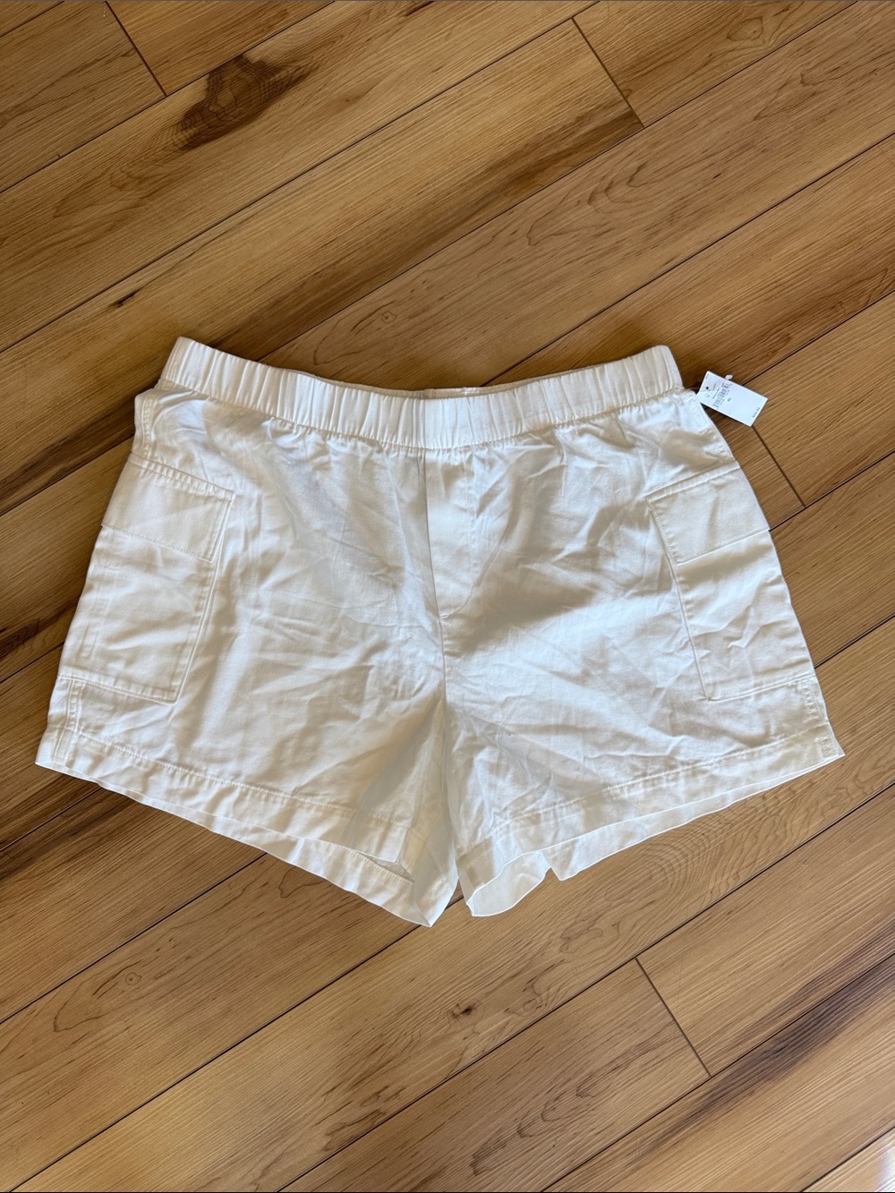 GAP High-Waist Linen-Blend Shorts with Pockets